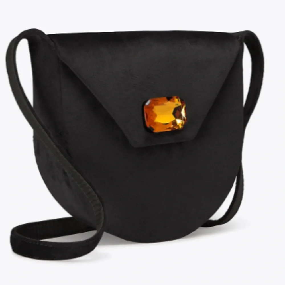 Tory Burch disclaimer color